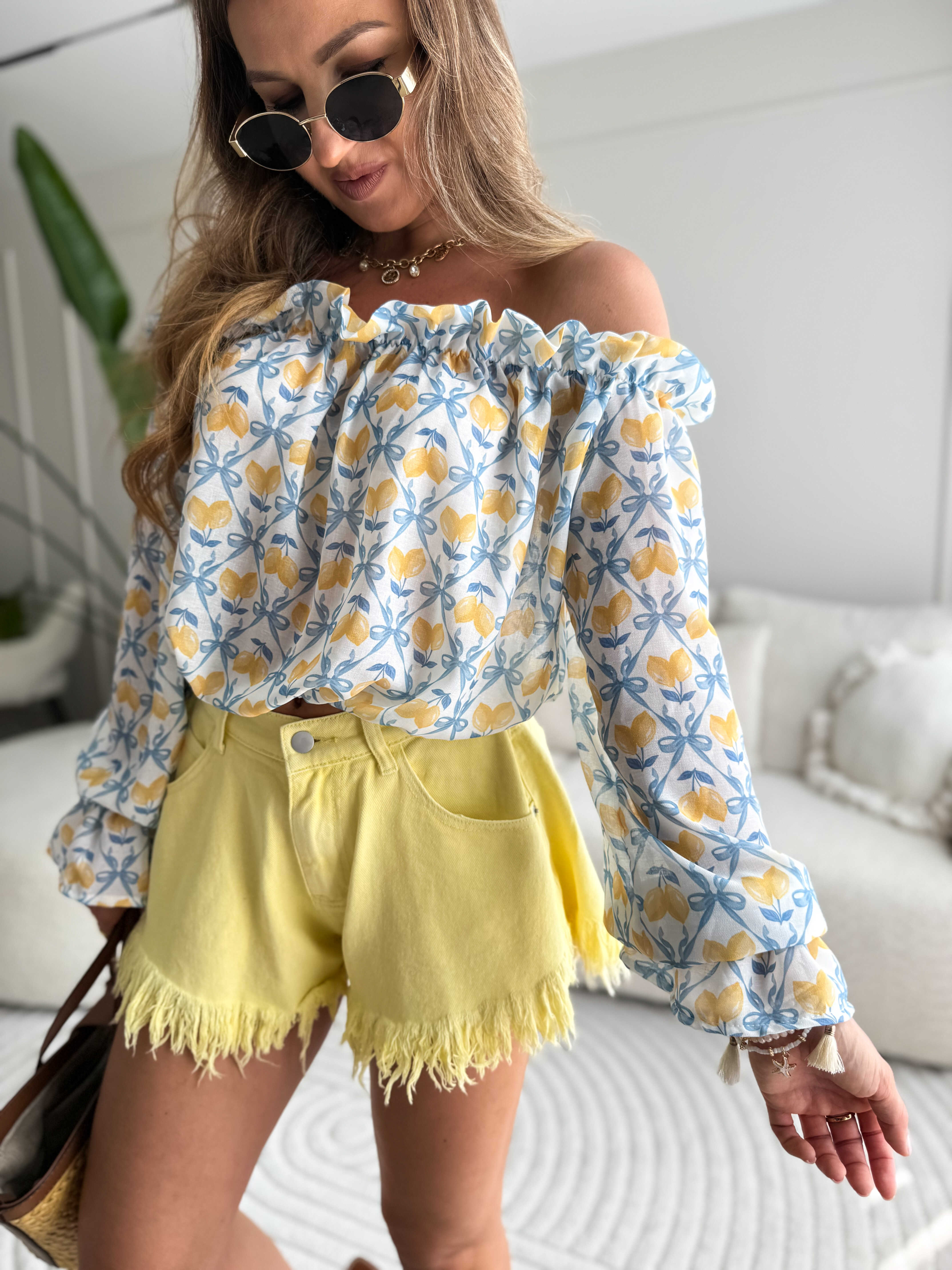 Karla off-shoulder blouse limon