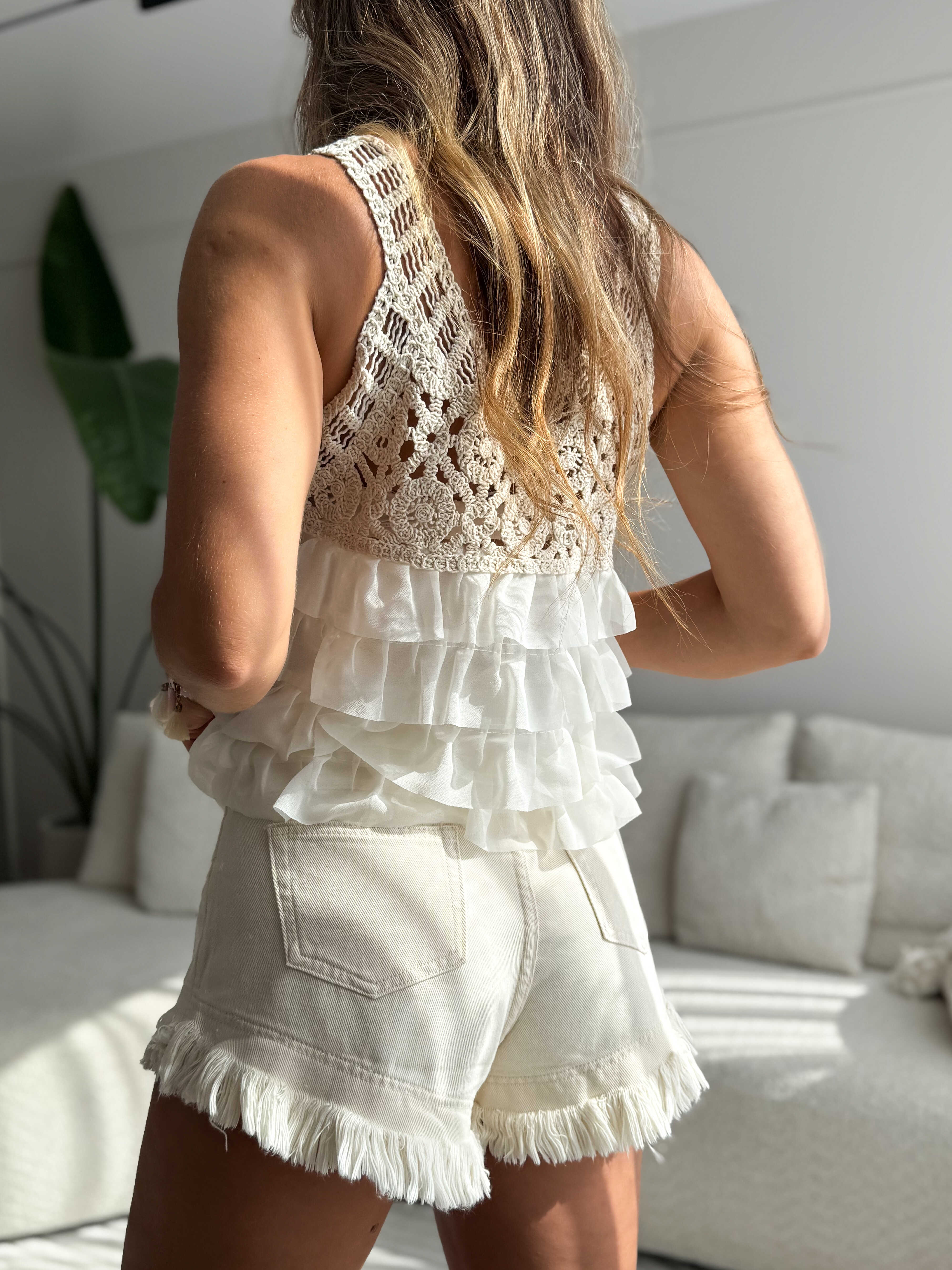 Aleksi Shorts Beige