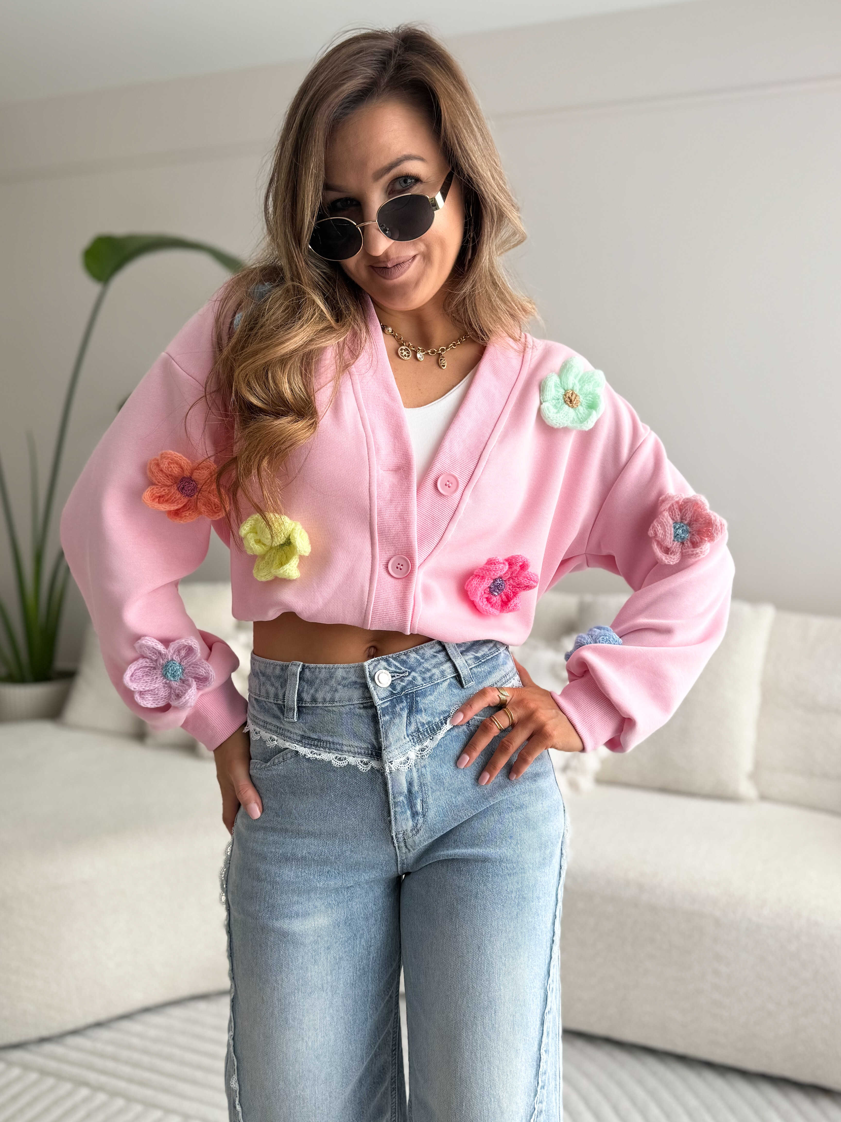 Cornelia sweater with flowers pink